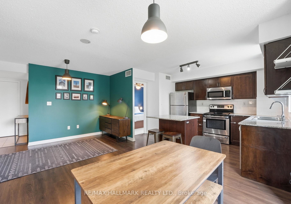816-lansdowne-avenue-toronto-toronto-ontario-w13542458