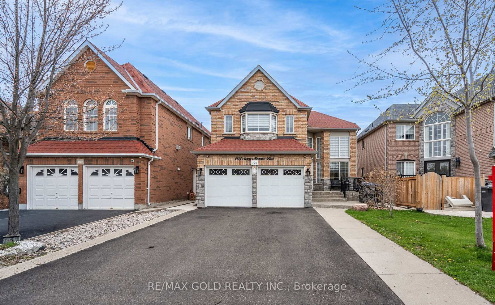 104-sunny-meadow-boulevard-brampton-ontario-w13542784