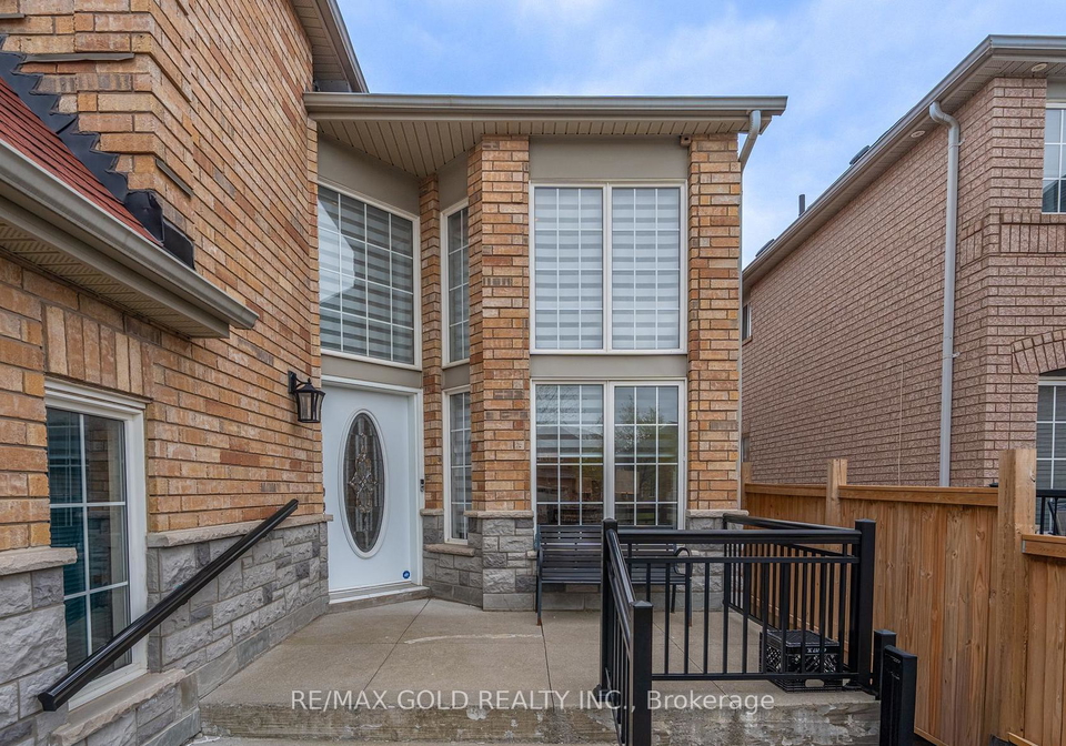 104-sunny-meadow-boulevard-brampton-ontario-w13542784
