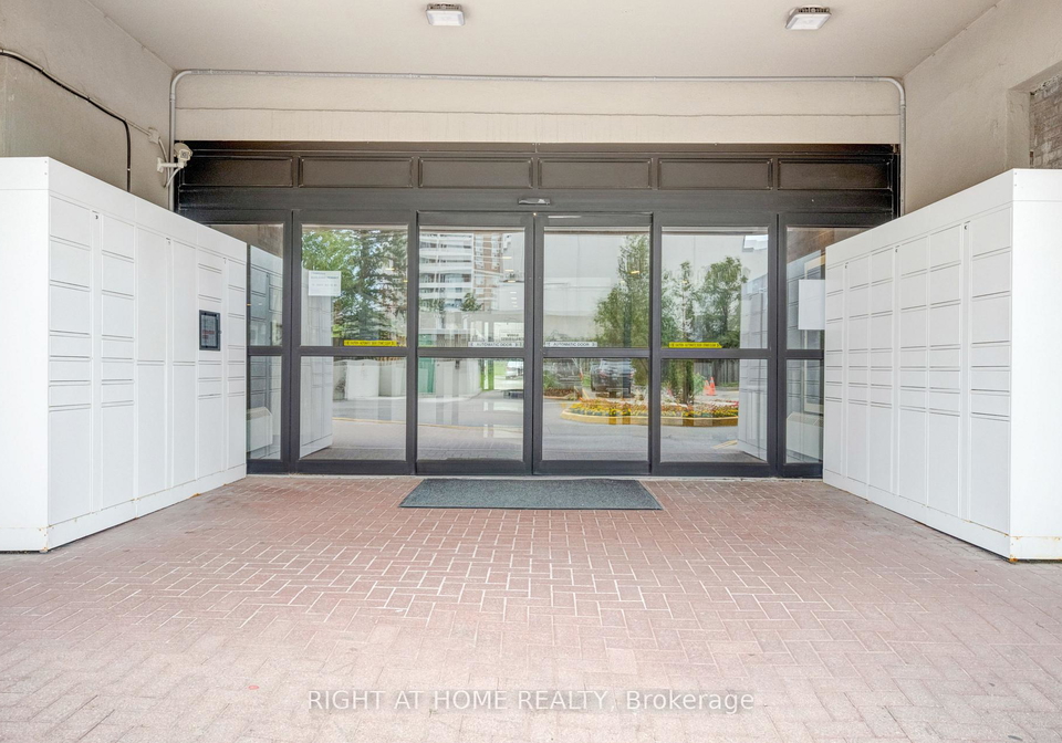 3390-weston-road-toronto-york-ontario-w13542790