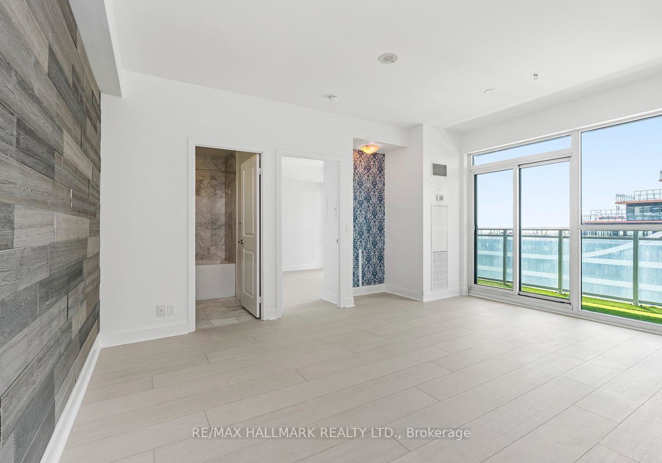 33-shore-breeze-drive-toronto-etobicoke-ontario-w13542904