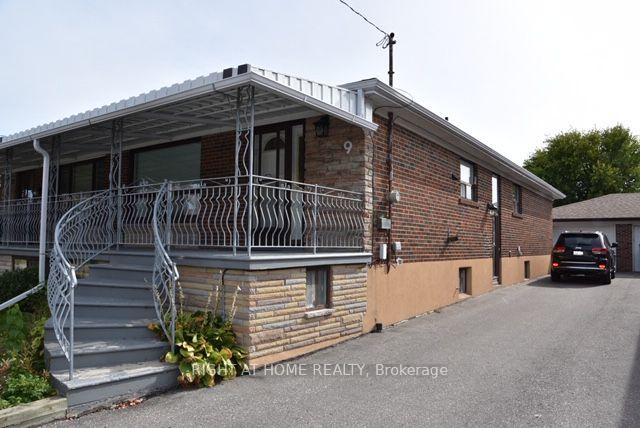 9-elnathan-crescent-toronto-york-ontario-w13543098