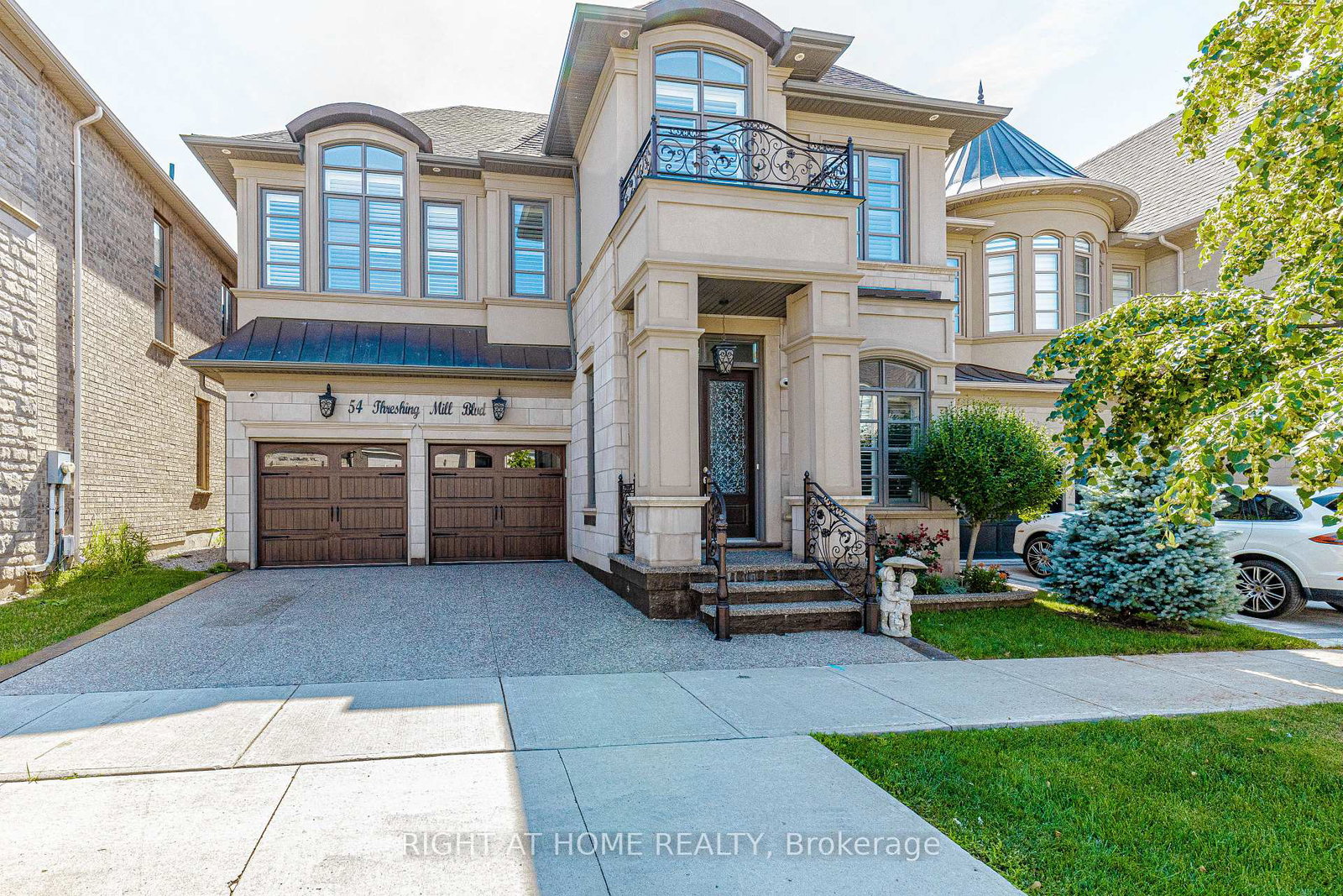 54-threshing-mill-boulevard-oakville-ontario-w13543254