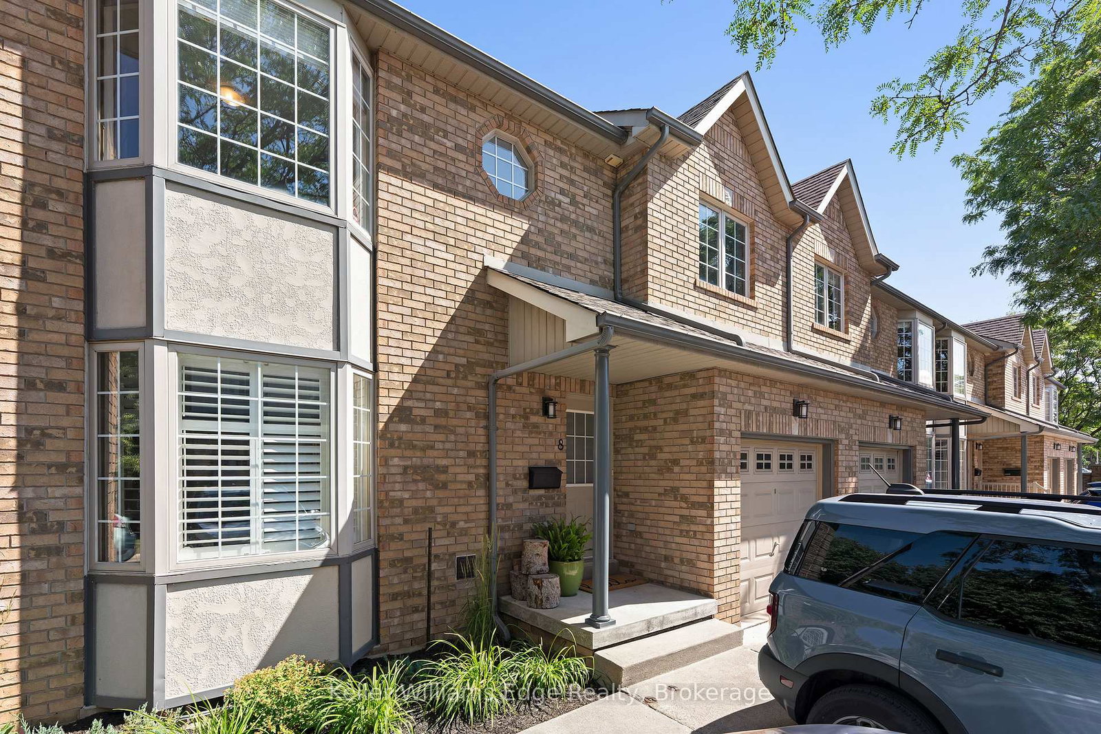 705-cumberland-avenue-burlington-ontario-w13543436