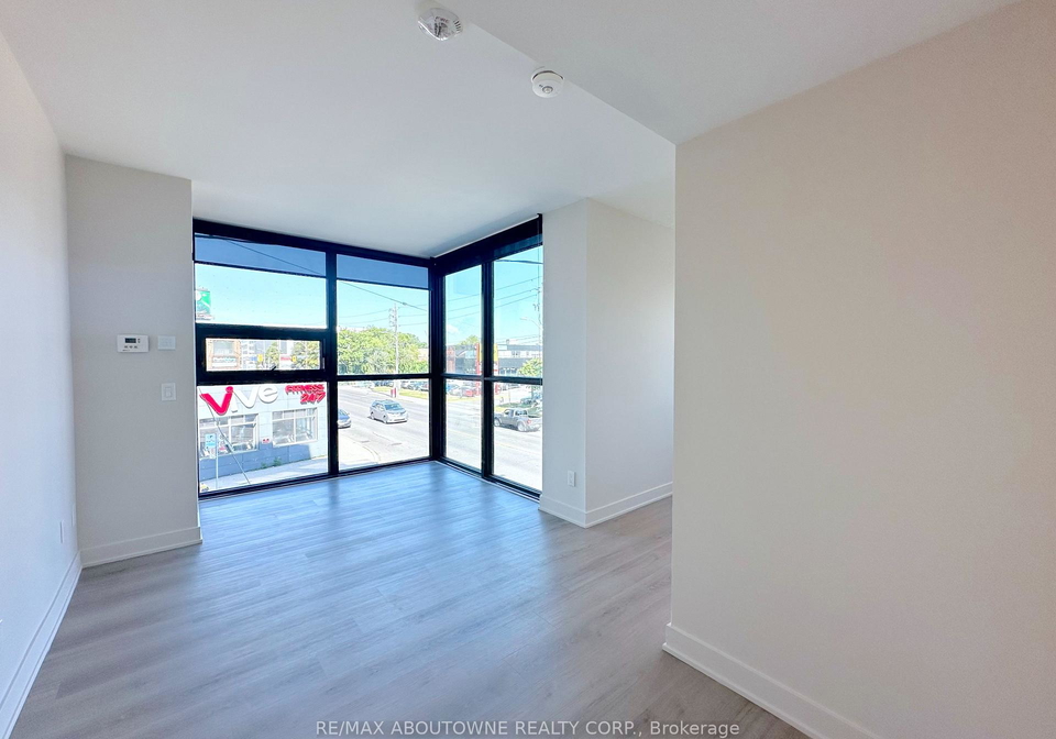 3385-dundas-street-w-toronto-toronto-ontario-w13543462