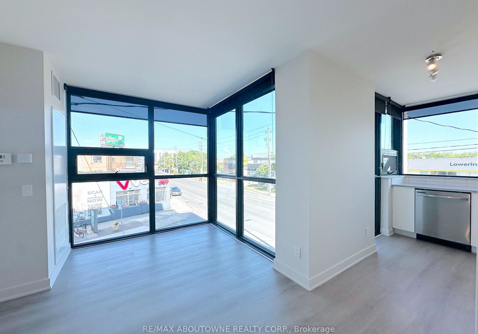 3385-dundas-street-w-toronto-toronto-ontario-w13543462