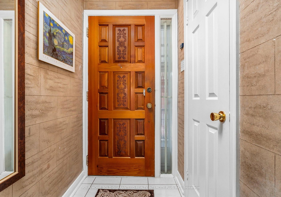 549-rustic-road-toronto-north-york-ontario-w13543478