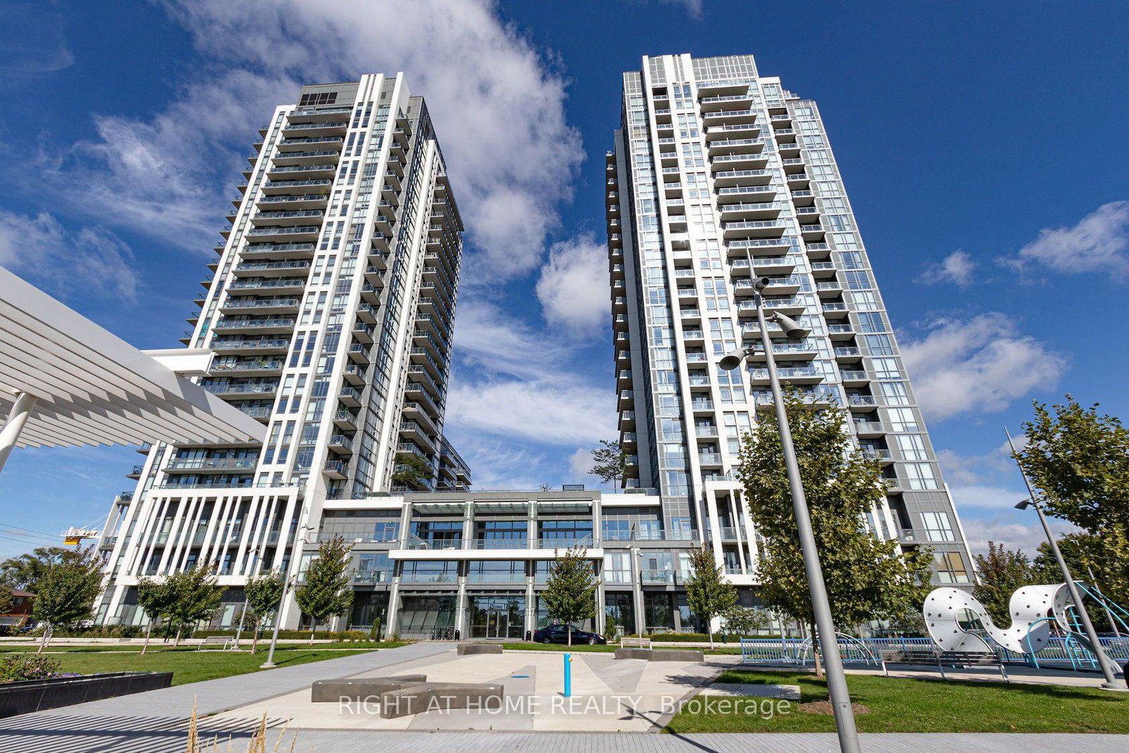 17-zorra-street-toronto-etobicoke-ontario-w13543524