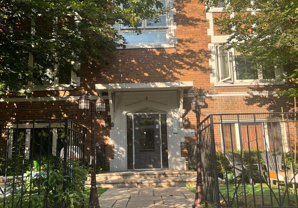 3-elm-grove-avenue-toronto-toronto-ontario-w13543590