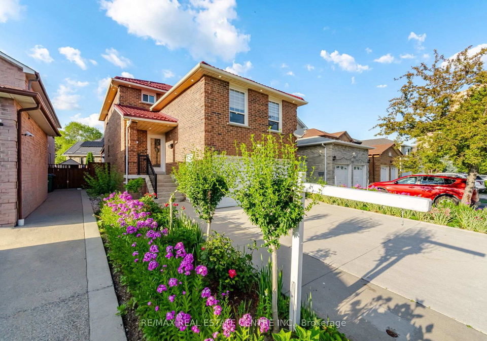 177-surbray-grove-mississauga-ontario-w13543670