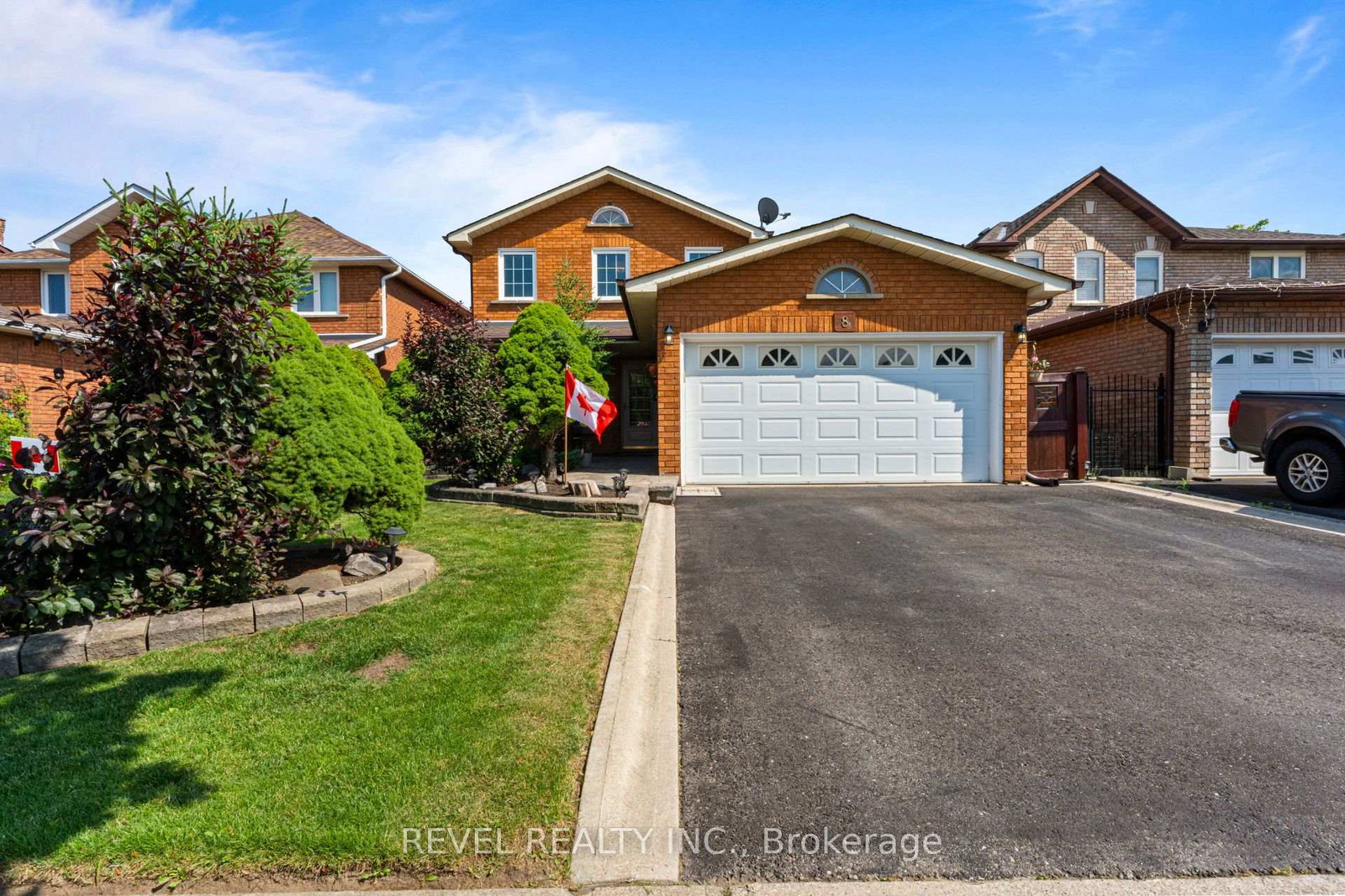 8-cochrane-avenue-brampton-ontario-w13543682