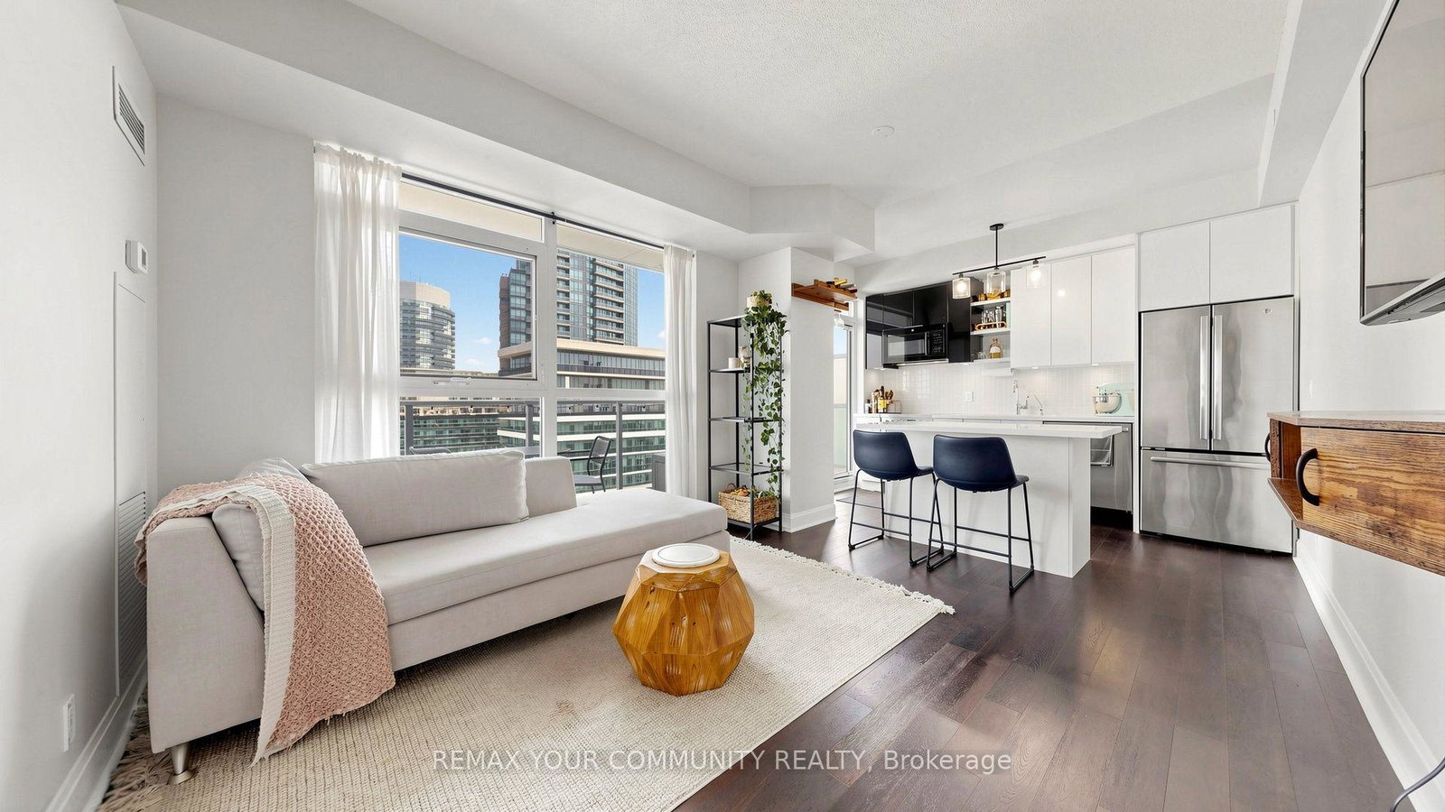 33-shore-breeze-drive-toronto-etobicoke-ontario-w13543836