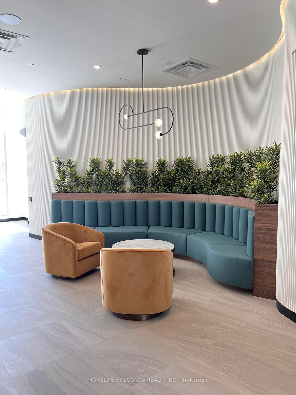 689-the-queensway-way-toronto-etobicoke-ontario-w13544132