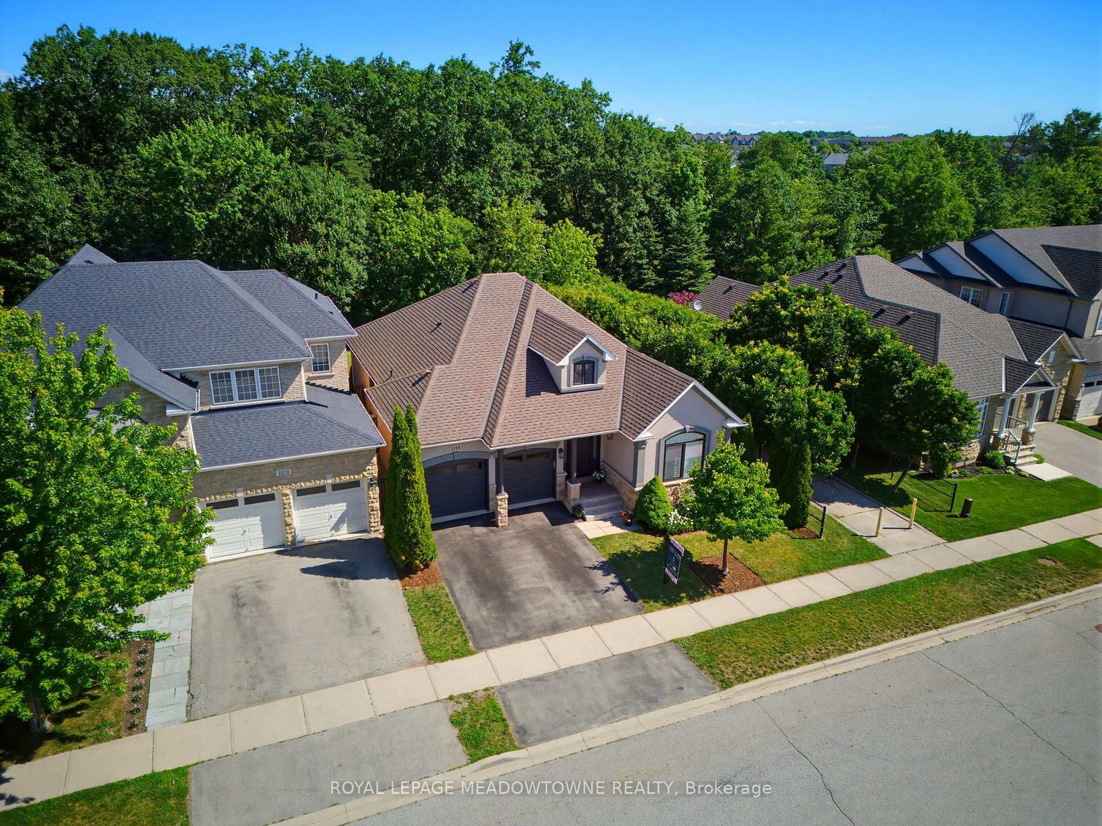 2269-wuthering-heights-way-oakville-ontario-w13544416
