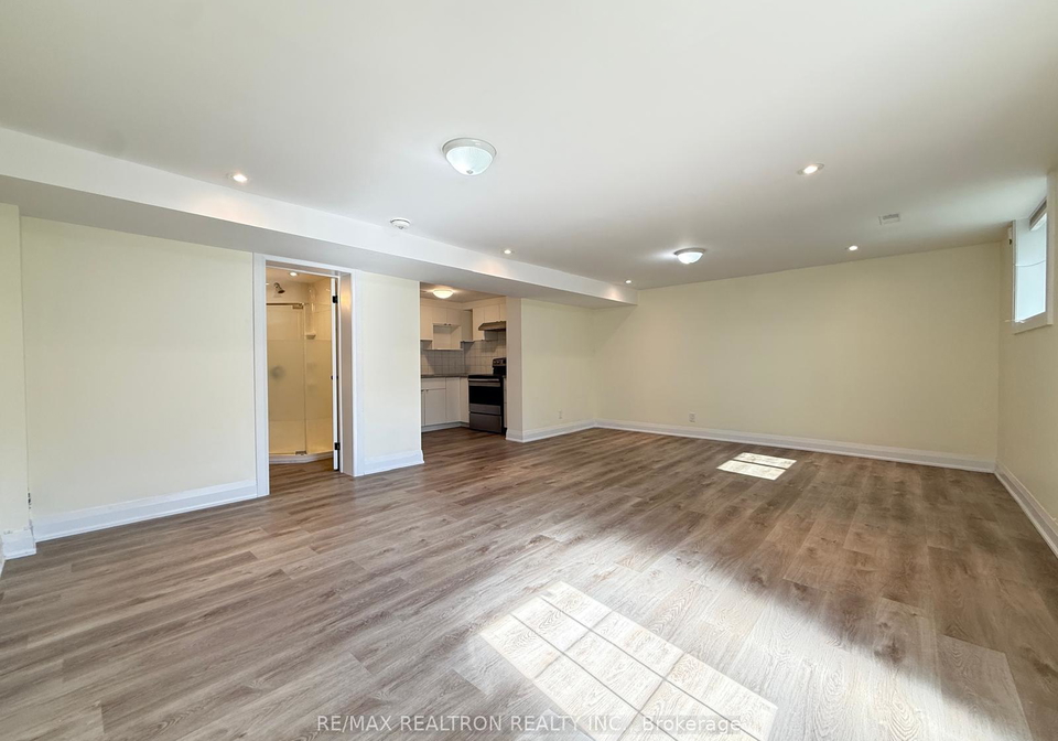 14-snider-avenue-toronto-north-york-ontario-w13544670