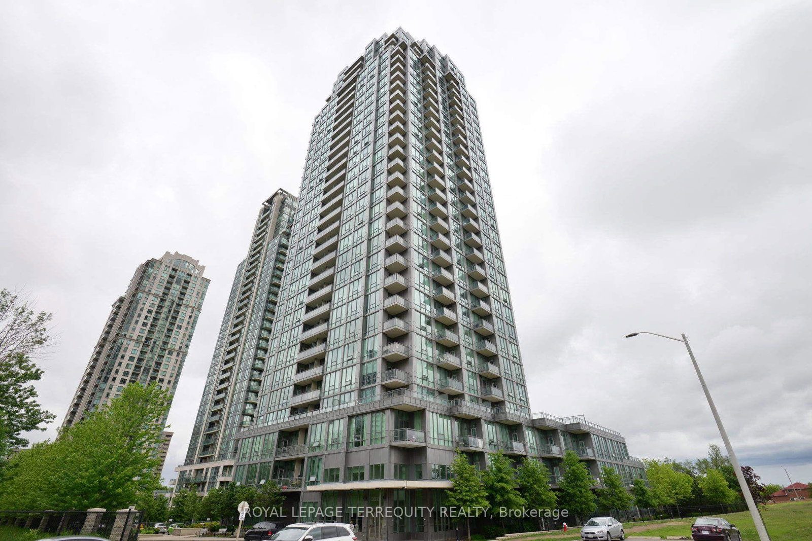 3525-kariya-drive-mississauga-ontario-w13544812