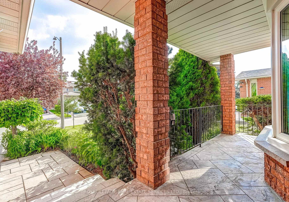 4217-schneider-court-mississauga-ontario-w13544884