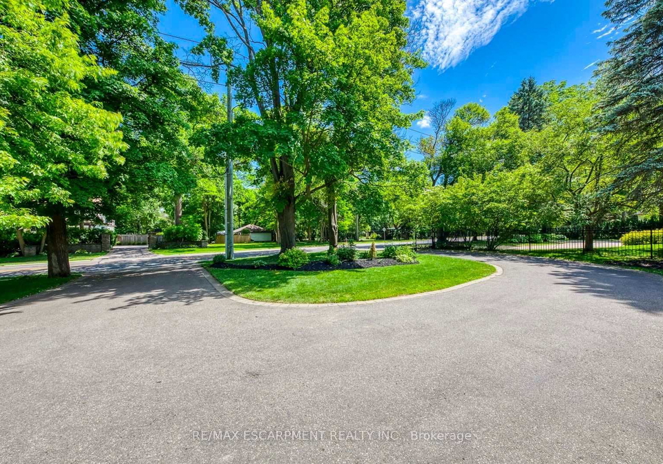 1251-lakeshore-road-e-oakville-ontario-w13544916