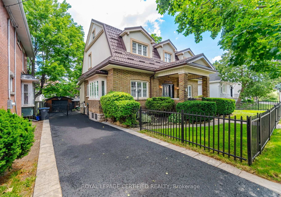 8-elizabeth-street-s-brampton-ontario-w13544932