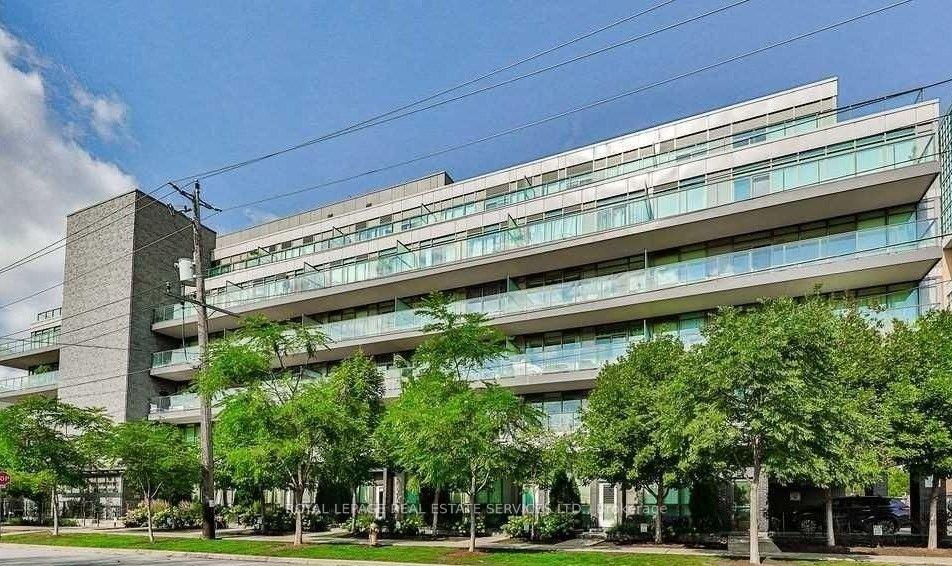 8-fieldway-road-toronto-etobicoke-ontario-w13544942