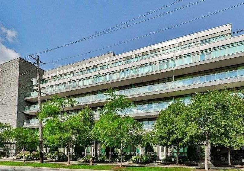 8-fieldway-road-toronto-etobicoke-ontario-w13544942