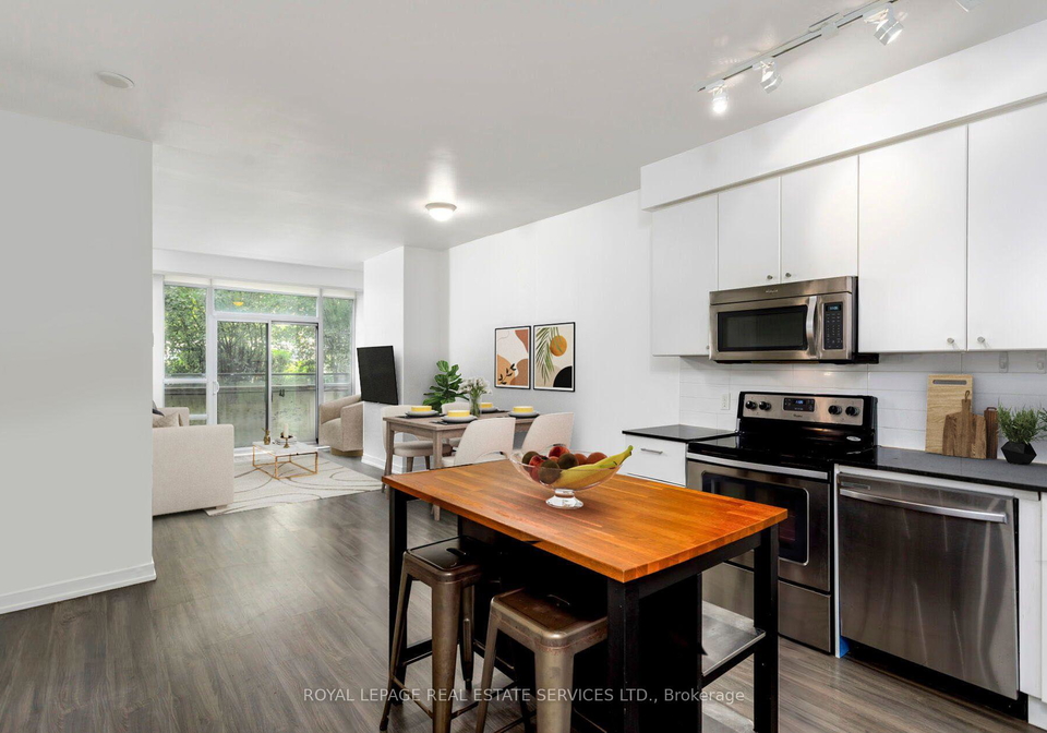 8-fieldway-road-toronto-etobicoke-ontario-w13544942