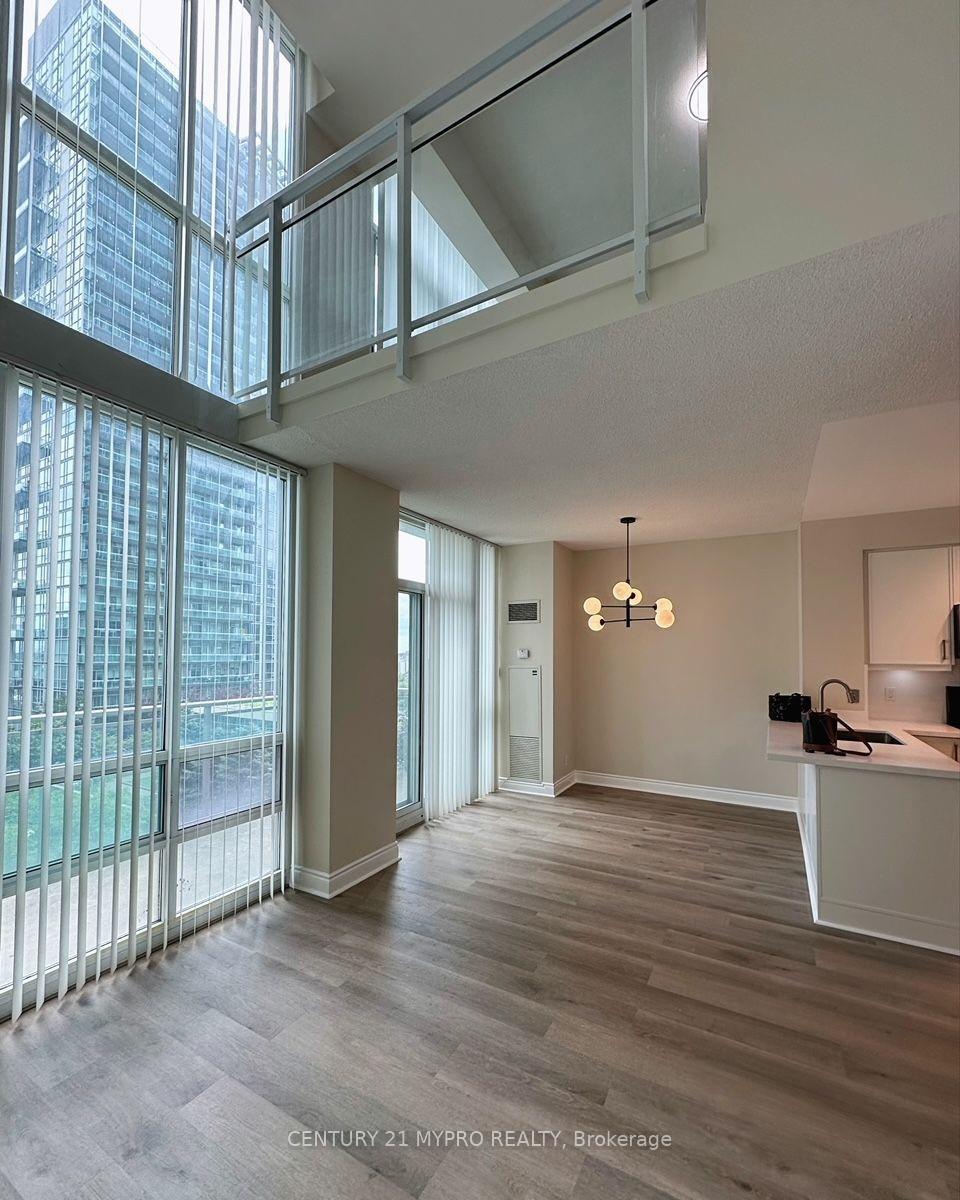 3939-duke-of-york-boulevard-mississauga-ontario-w13545016