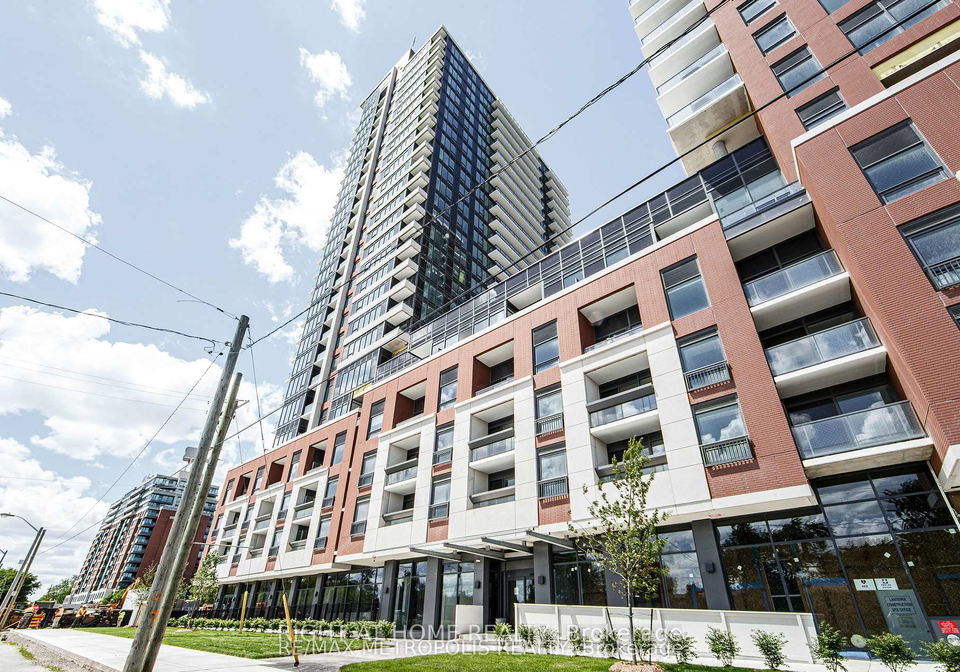 4010-eglinton-avenue-w-toronto-etobicoke-ontario-w13545356