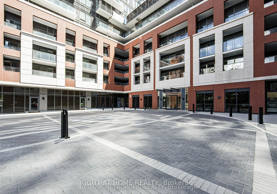 4010-eglinton-avenue-w-toronto-etobicoke-ontario-w13545356