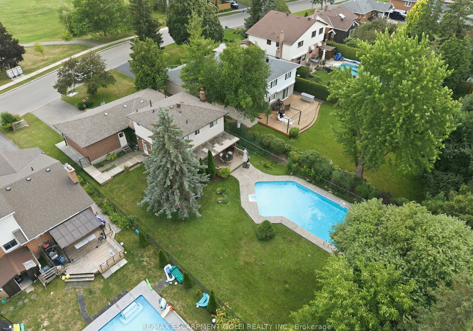 283-w-parkway-drive-milton-ontario-w13545672