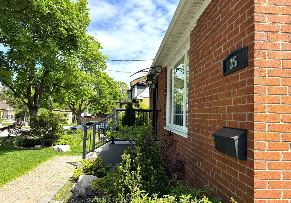 35-coppermill-drive-toronto-etobicoke-ontario-w13545722