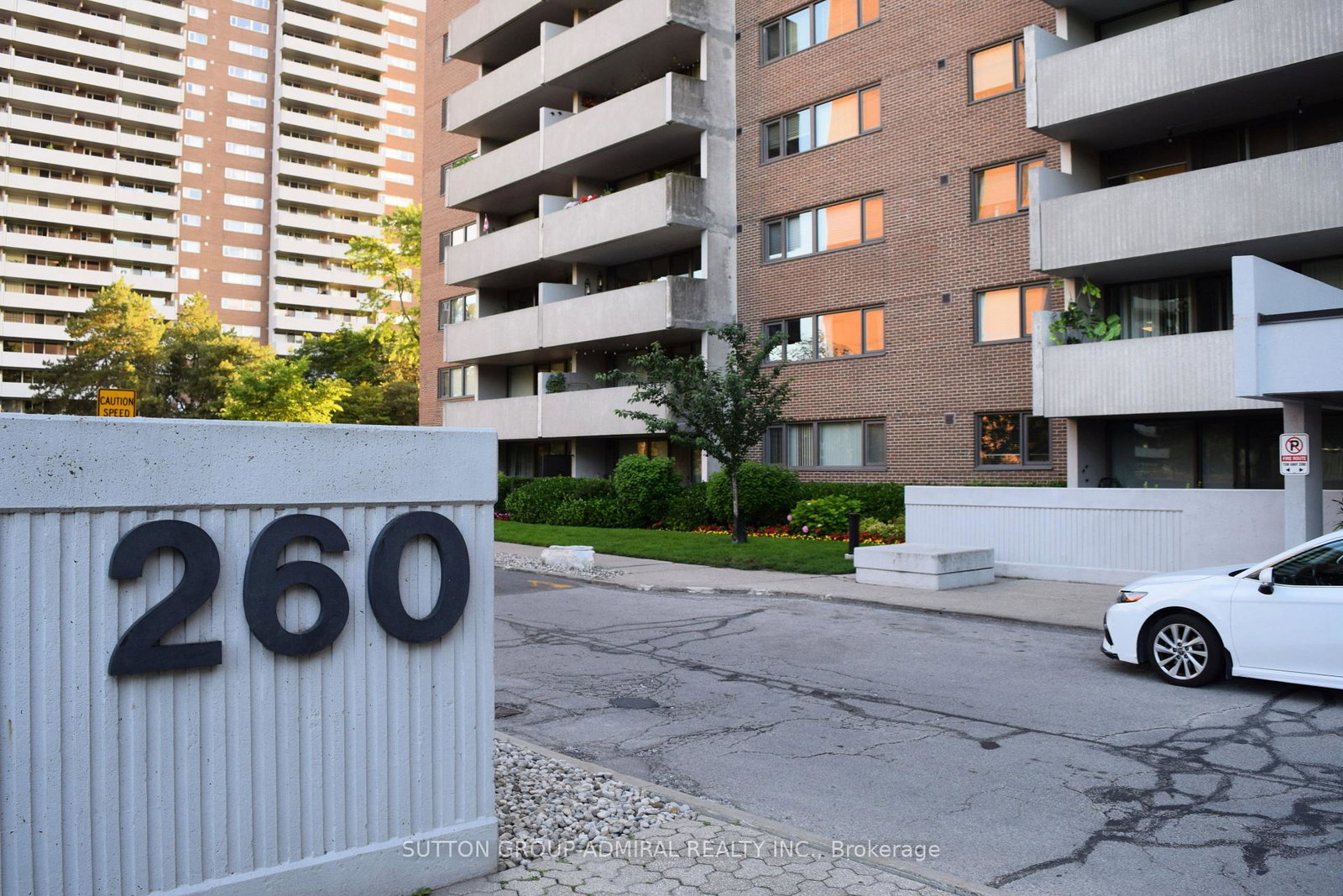 260-scarlett-road-toronto-toronto-ontario-w13546124