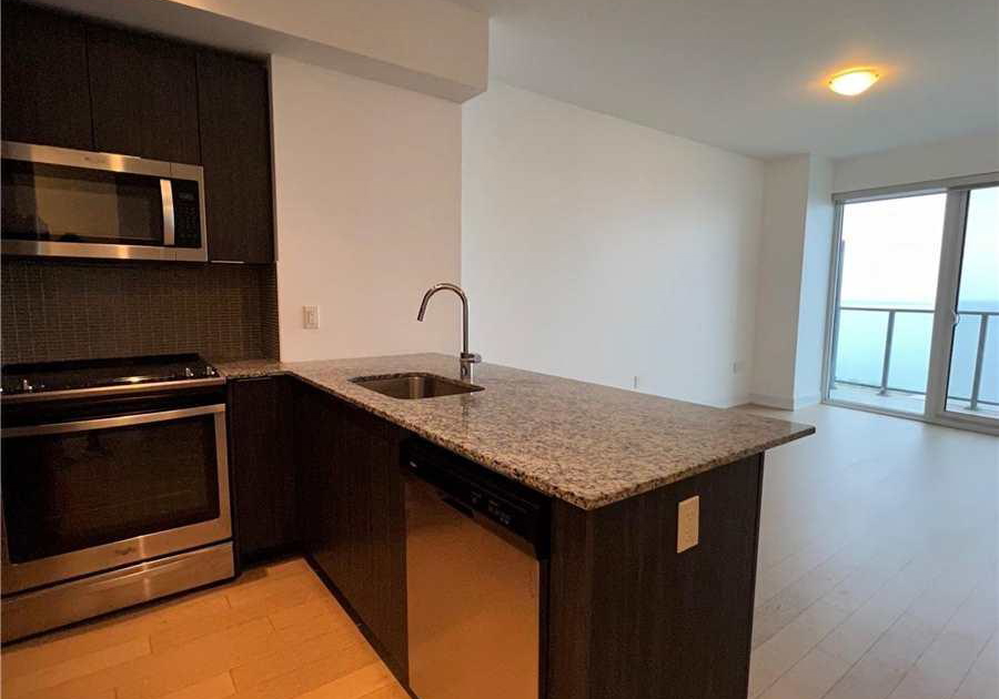 20-shore-breeze-drive-toronto-etobicoke-ontario-w13546168