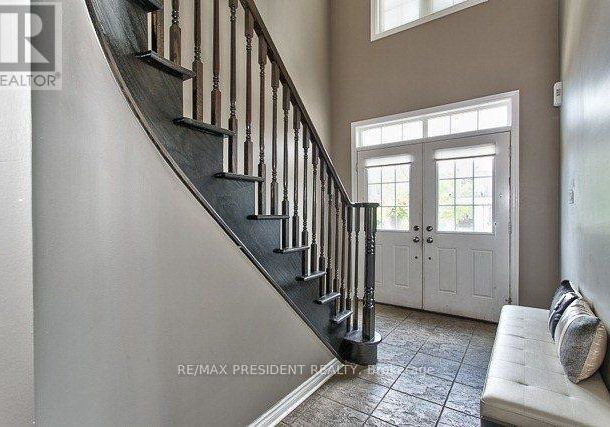 2361-baronwood-drive-oakville-ontario-w13546252