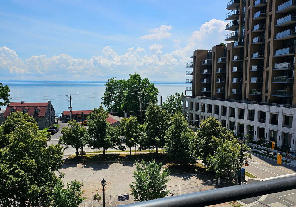 2075-lakeshore-road-burlington-ontario-w13546306