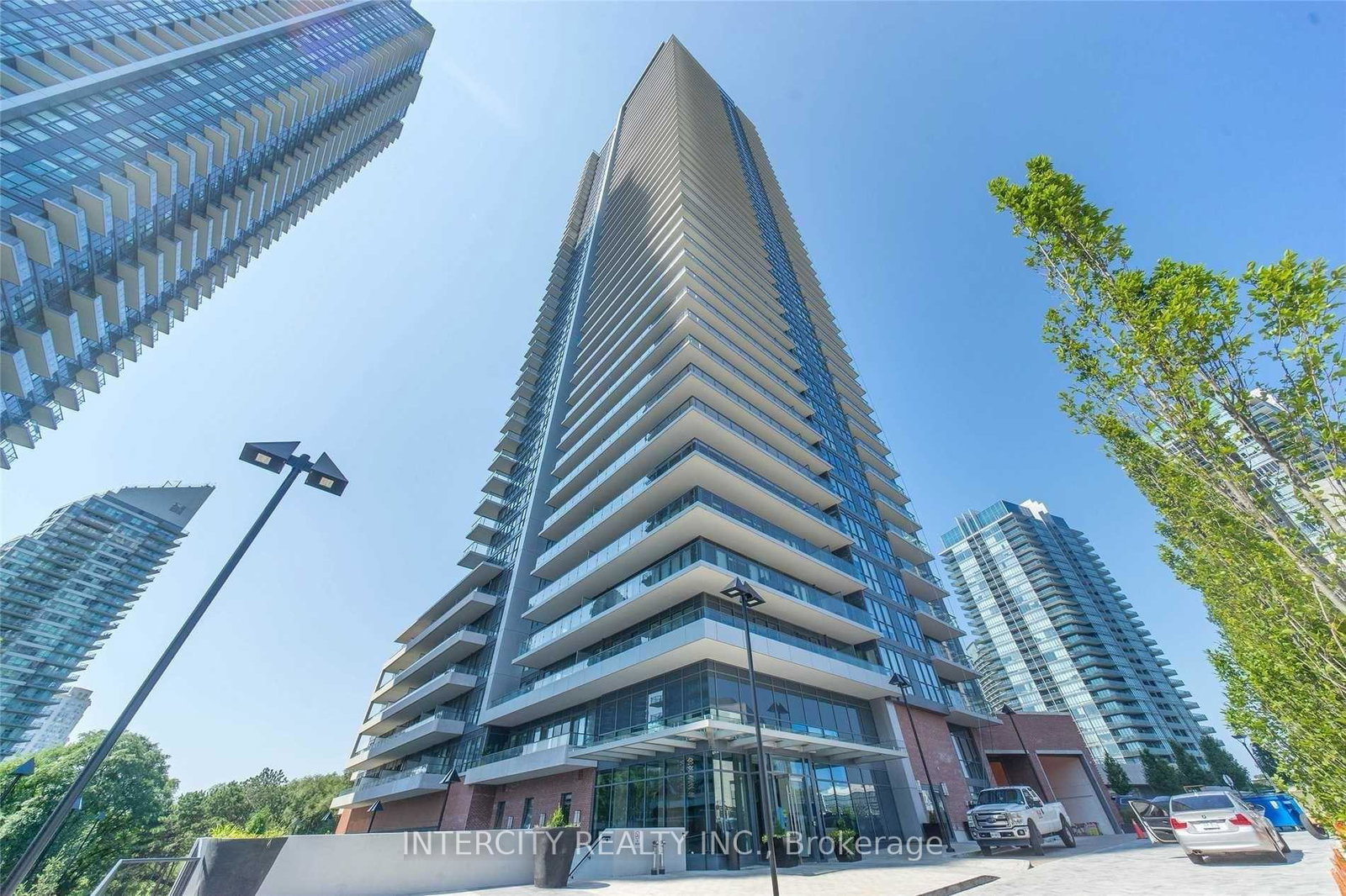 10-parklawn-road-toronto-etobicoke-ontario-w13546382