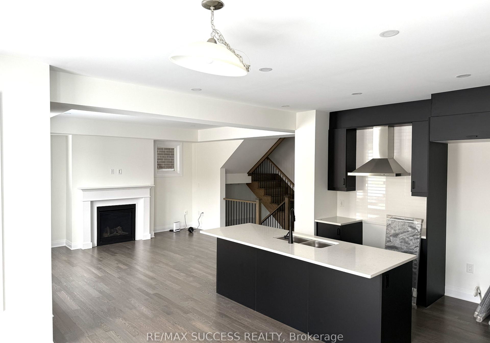 3272-mariner-pass-oakville-ontario-w13546686
