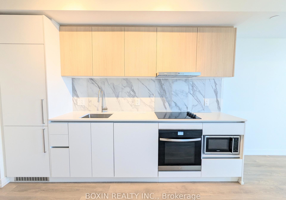 1100-sheppard-avenue-w-toronto-york-ontario-w13546828