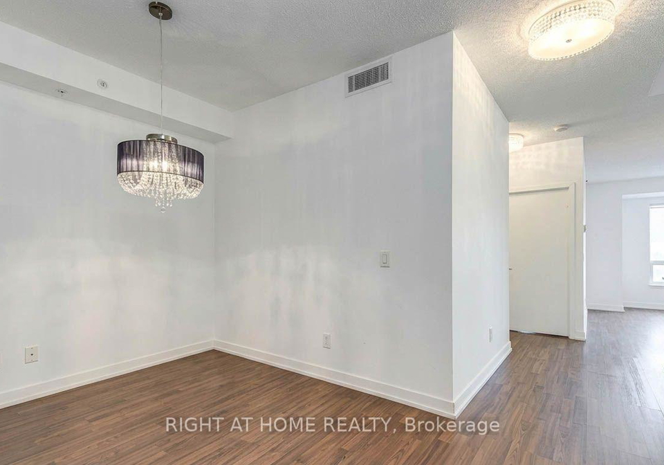 840-queens-plate-drive-toronto-etobicoke-ontario-w13546888