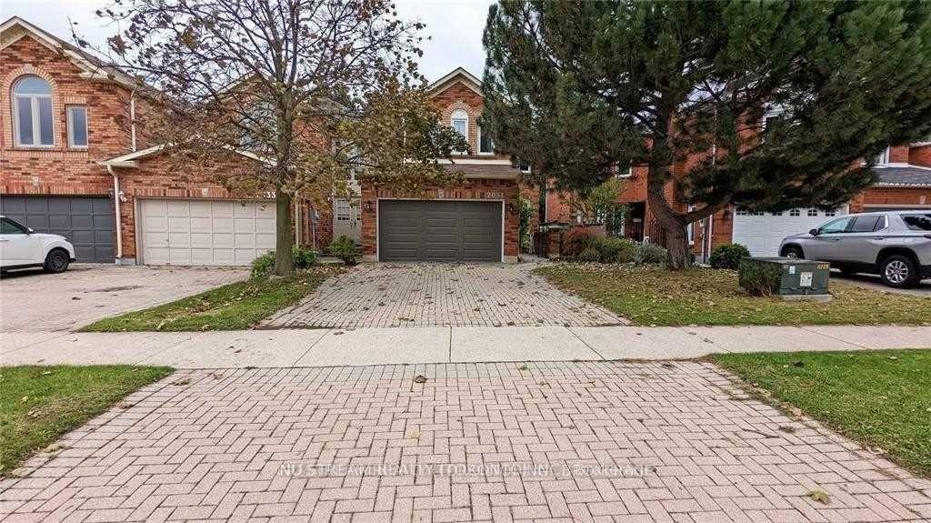 2031-lumberman-lane-oakville-ontario-w13547004