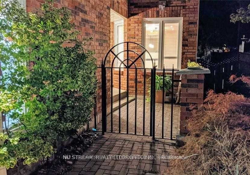 2031-lumberman-lane-oakville-ontario-w13547004