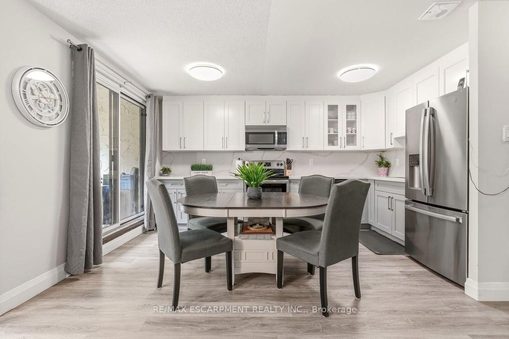 1066-falgarwood-drive-oakville-ontario-w13547204