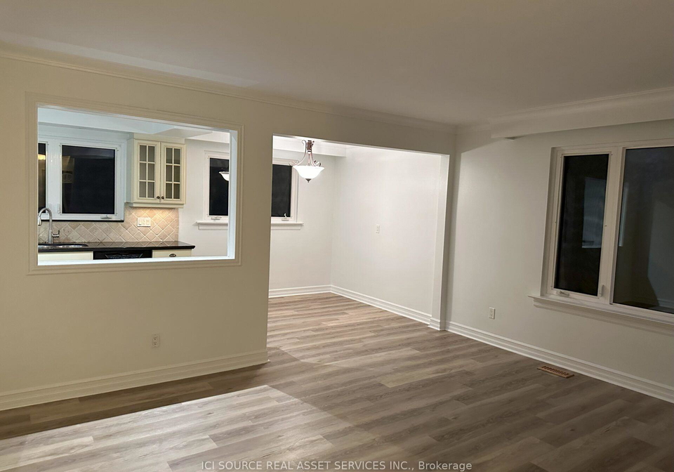 570-wingrove-crescent-oakville-ontario-w13547284
