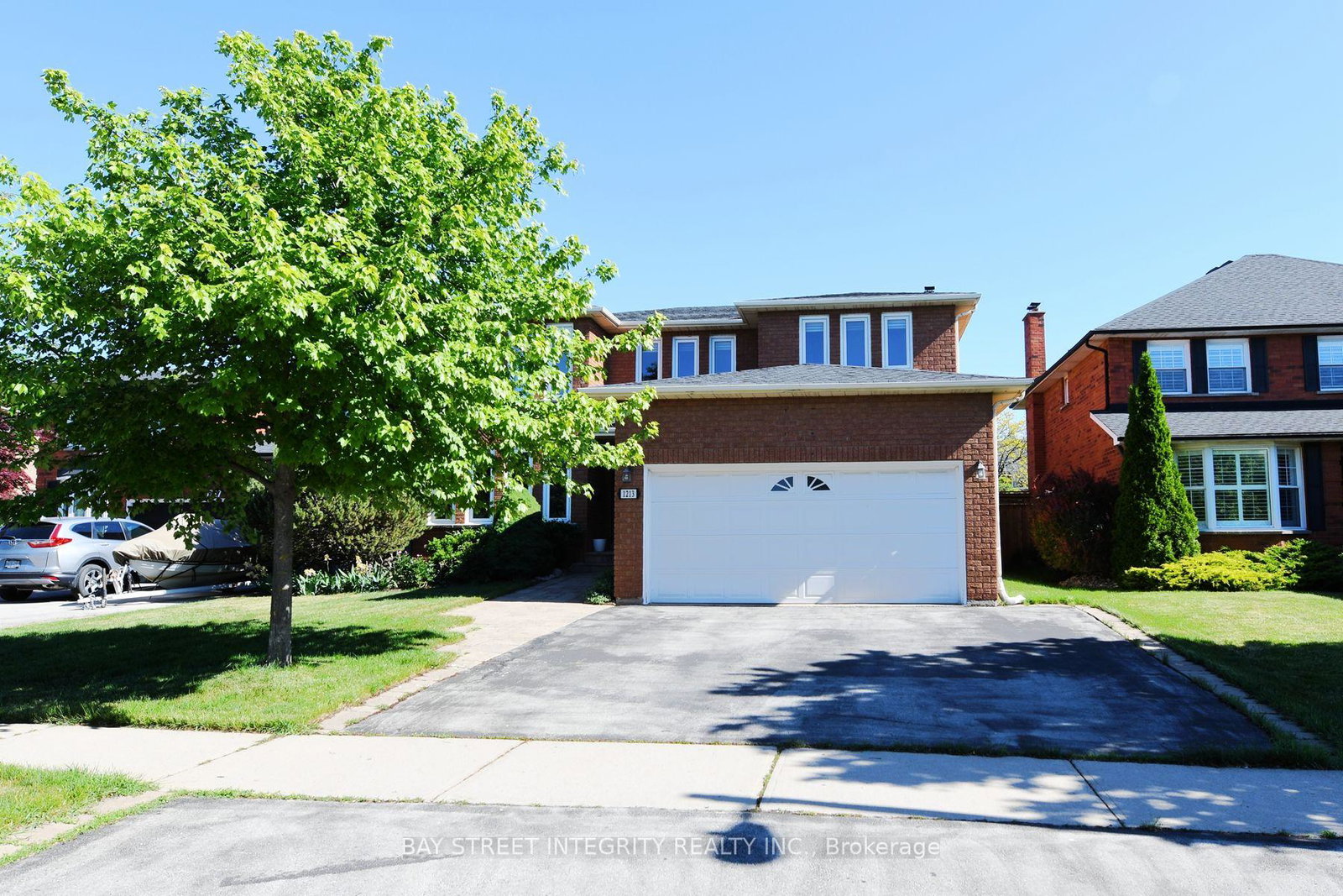 1213-rosethorne-road-oakville-ontario-w13547368