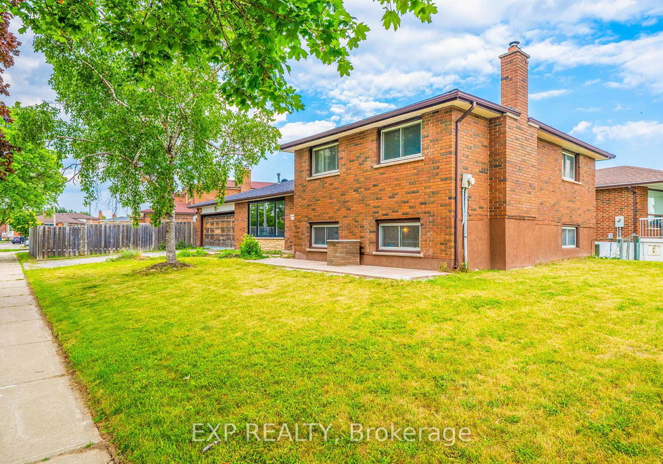 7201-sigsbee-drive-mississauga-ontario-w13547448