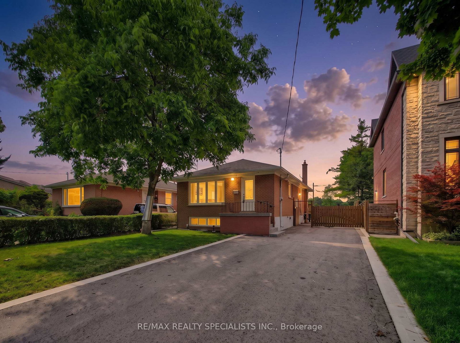 94-eringate-drive-toronto-etobicoke-ontario-w13548092