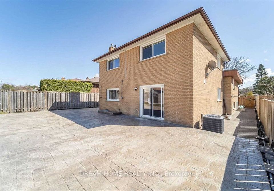 6-alcester-court-toronto-north-york-ontario-w13548258
