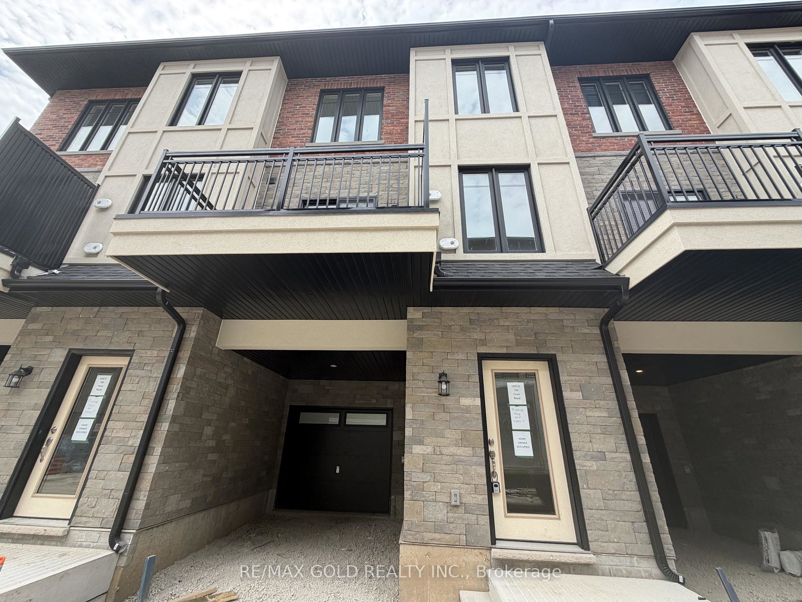 702-royal-front-street-mississauga-ontario-w13548340