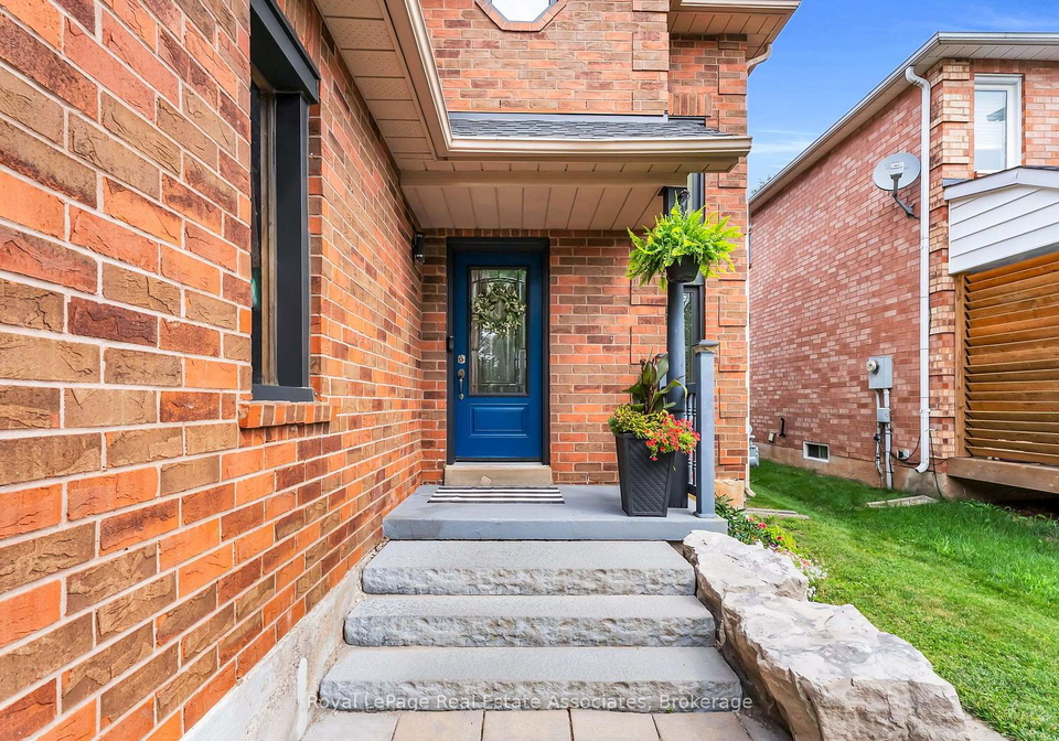 22-mccullough-crescent-halton-hills-ontario-w13548488