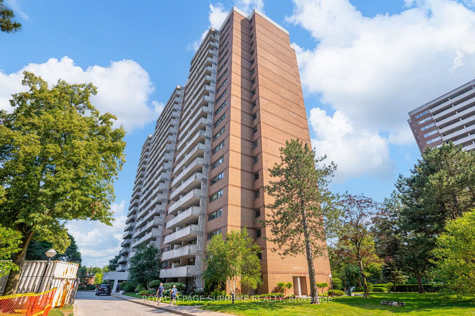 250-scarlett-road-toronto-toronto-ontario-w13548600